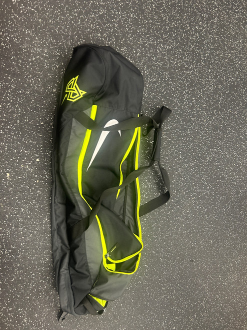 Vist Large View of Product Image Which is Used Nike BAG BB/SB Player Carry Bag Black