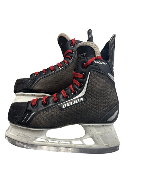 Vist Large View of Product Image Which is Used Bauer CHARGER Junior Hockey Skate Junior 04