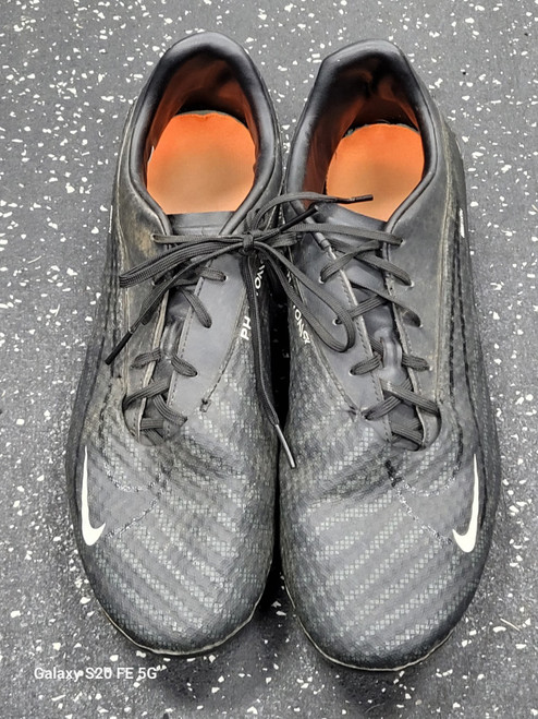 Vist Large View of Product Image Which is Used Nike PHANTOM GX Soccer Cleats Black Senior 10.5