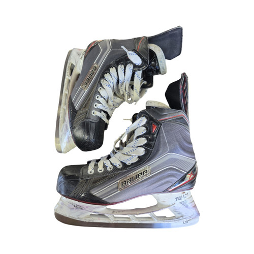 Vist Large View of Product Image Which is Used Bauer VAPOR X700 9.5D SKATES Senior Hockey Skate Senior 9.5