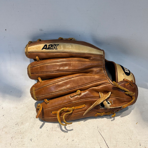 Vist Large View of Product Image Which is Used Wilson A2K 11.75 BRWN/TAN BB/SB Glove RH Throw Brown 11 3/4"