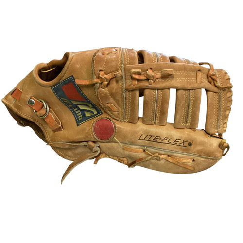 Vist Large View of Product Image Which is Used Mizuno MT2072 BB/SB Glove RH Throw None 13"
