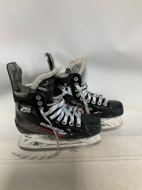 Vist Large View of Product Image Which is Used Bauer VAPOR X3 Intermediate Hockey Skate Intermediate 4.5