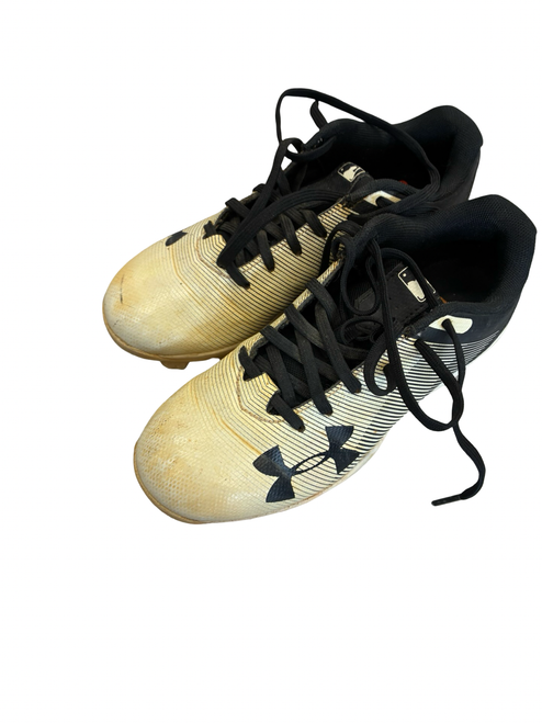 Vist Large View of Product Image Which is Used Under Armour CLEATS BB/SB Cleats White Junior 01