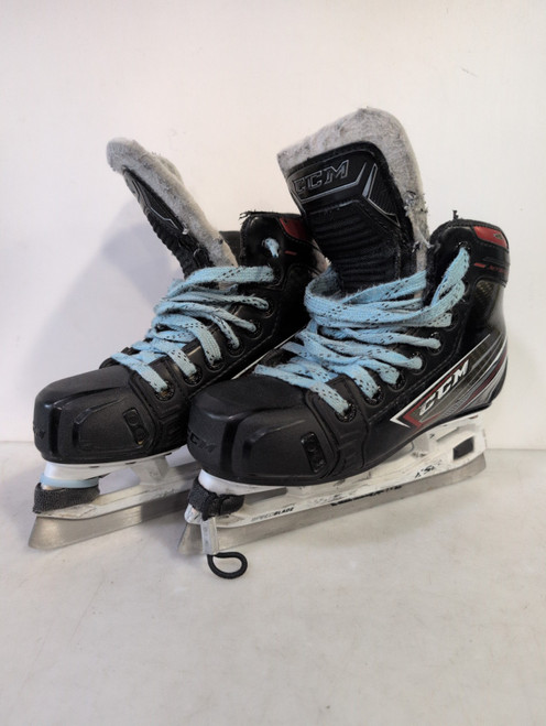 Vist Large View of Product Image Which is Used CCM JETSPEED FT460 Junior Goalie Skate Junior 01