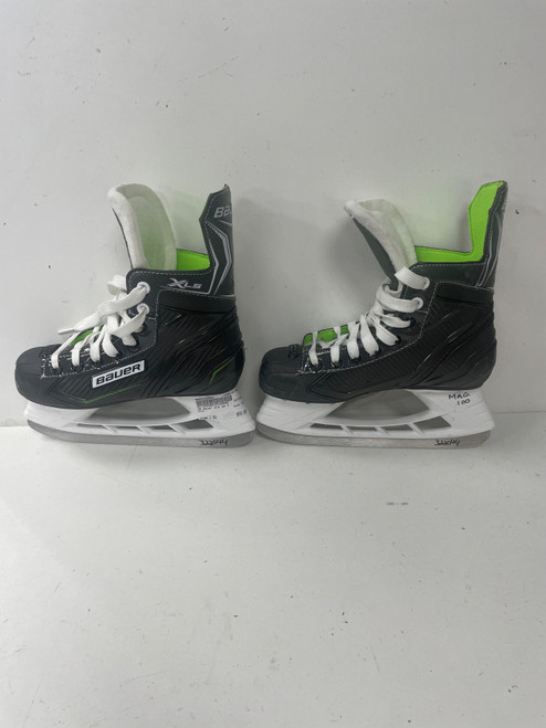 Vist Large View of Product Image Which is Used Bauer XLS Junior Hockey Skate Junior 03
