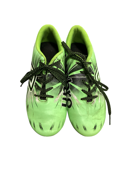 Vist Large View of Product Image Which is Used Umbro Soccer Cleats Green Junior 01