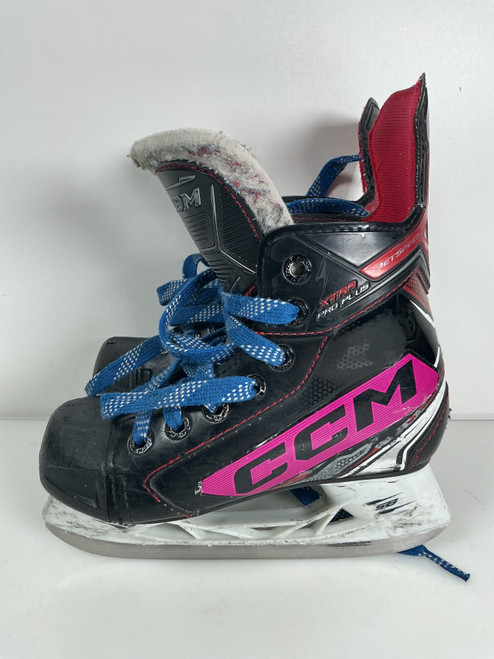 Vist Large View of Product Image Which is Used CCM JETSPEED XTRA PRO PLUS HOCKEY SKATE Youth 12