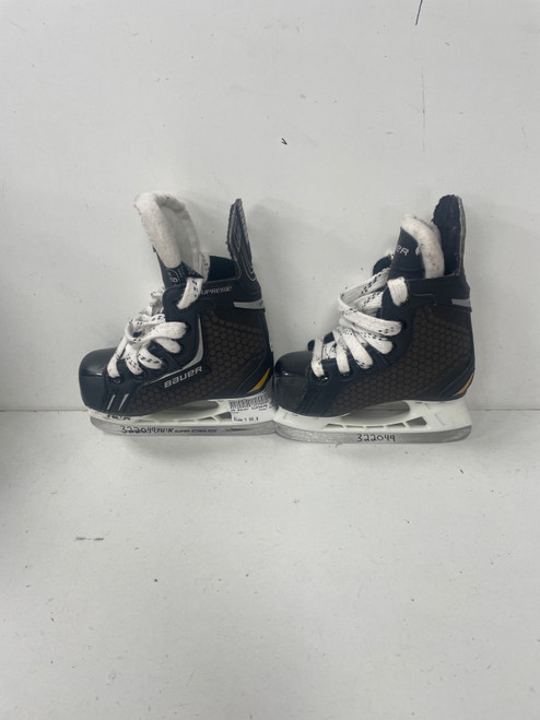 Vist Large View of Product Image Which is Used Bauer SUPREME ONE.4 Youth Hockey Skate Youth 06.0