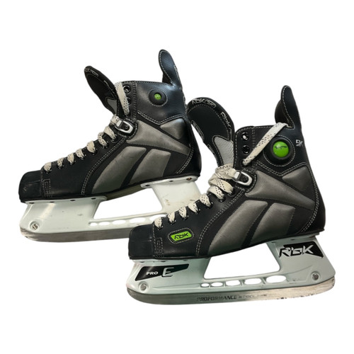 Vist Large View of Product Image Which is Used Reebok 5K Senior Hockey Skate Senior 8