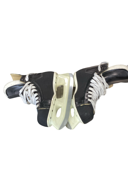 Vist Large View of Product Image Which is Used Bauer PROFESSIONAL 95 Senior Hockey Skate Senior 7.5