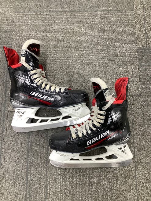 Vist Large View of Product Image Which is Used Bauer VAPOR X4 Senior Hockey Skate Senior 7.5