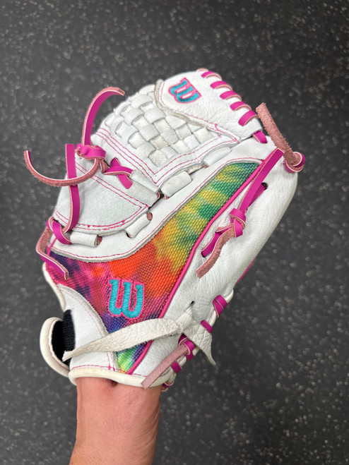Vist Large View of Product Image Which is Used Wilson AURA A04RF25115 RH Throw Fastpitch Gloves White And Pink 11 1/2"