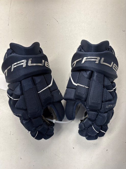 Vist Large View of Product Image Which is Used True CATALYST Junior Gloves Navy Blue 12"
