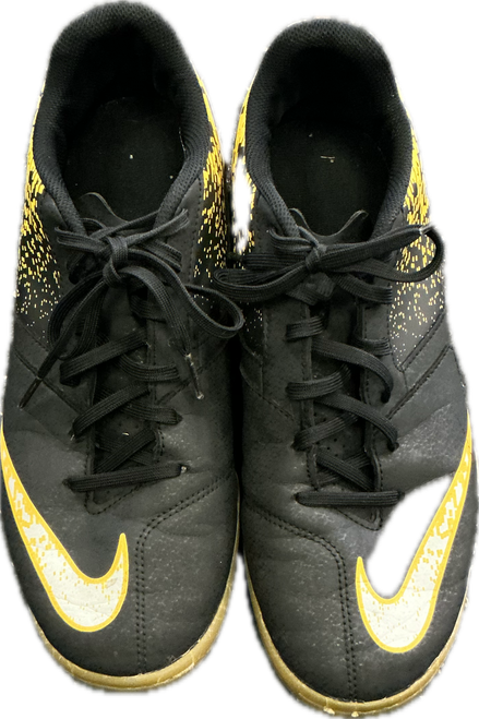 Vist Large View of Product Image Which is Used Nike Soccer Indoor Shoes Black Senior 8.5