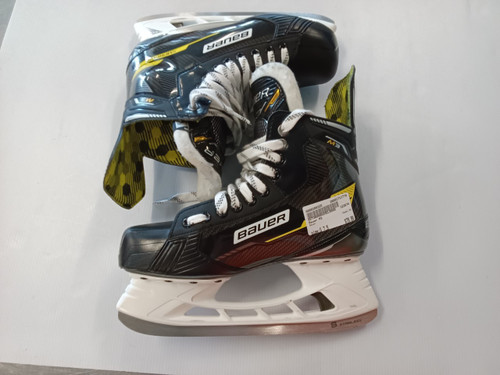 Vist Large View of Product Image Which is Used Bauer M3 Senior Hockey Skate Senior 7.5