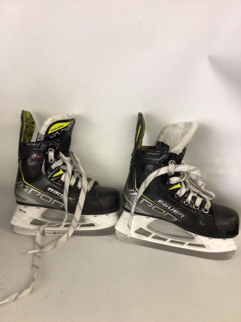 Vist Large View of Product Image Which is Used Bauer VAPOR 3X Youth Hockey Skate Youth 12.0