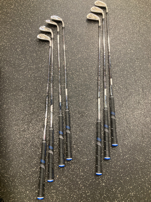 Vist Large View of Product Image Which is Used Taylormade SIM 2 MAX Mens Iron Set RH 5I-GW/AW