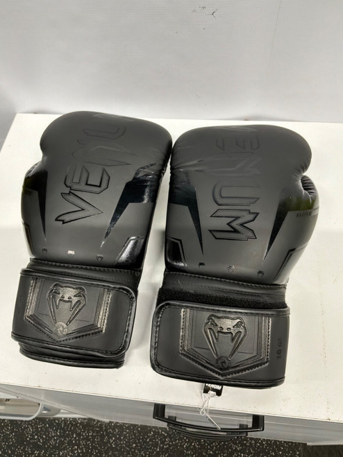 Vist Large View of Product Image Which is Used Boxing Gloves Black MD