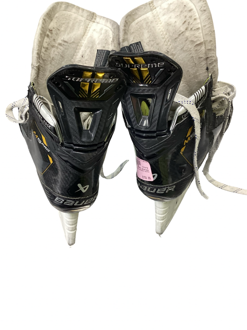 Vist Large View of Product Image Which is Used Bauer SUPREME M5PRO Senior Hockey Skate Senior 7