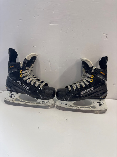 Vist Large View of Product Image Which is Used Bauer 160 Youth Hockey Skate Youth 11.0