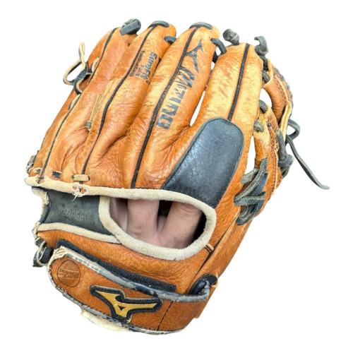 Vist Large View of Product Image Which is Used Mizuno POWER CLOSE BB/SB Glove RH Throw Brown 11"