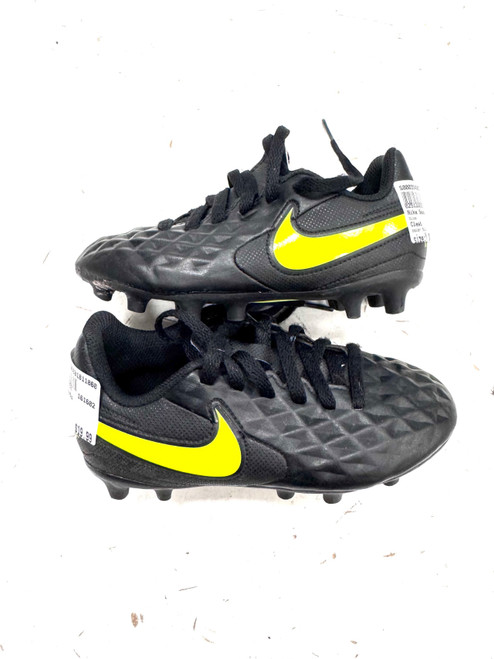 Vist Large View of Product Image Which is Used Nike Soccer Cleats Black Youth 10.0