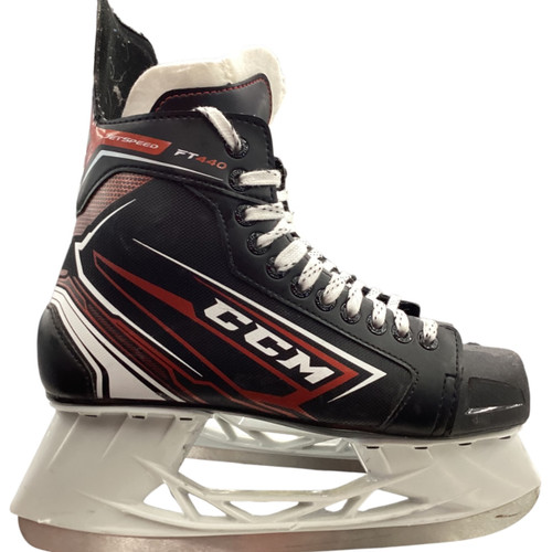 Vist Large View of Product Image Which is Used CCM FT440 Senior Hockey Skate Senior 8