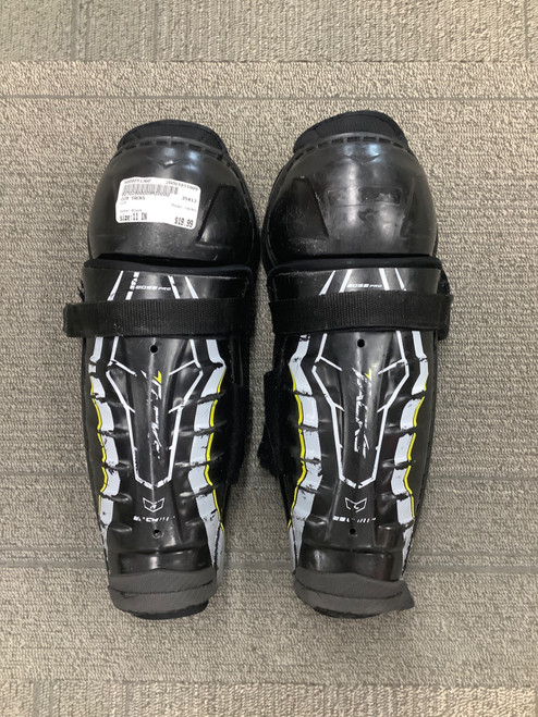 Vist Large View of Product Image Which is Used CCM TACKS Intermediate Shin Guards Black 11"