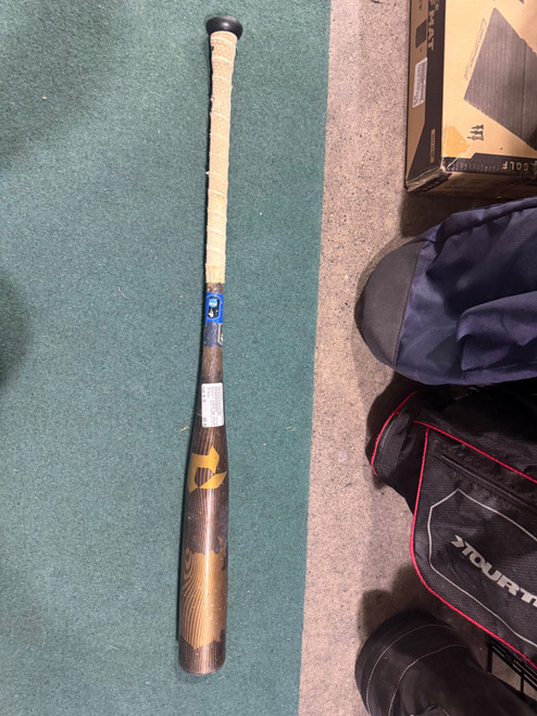 Vist Large View of Product Image Which is Used Demarini VOODOO ONE VOC-24 BB/SB High School -3 Bat 34"
