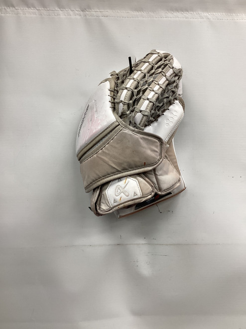Vist Large View of Product Image Which is Used Bauer SHADOW Senior Goalie Catcher White