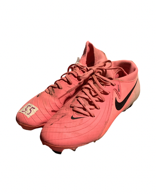 Vist Large View of Product Image Which is Used Nike Soccer Cleats Pink Junior 05.5