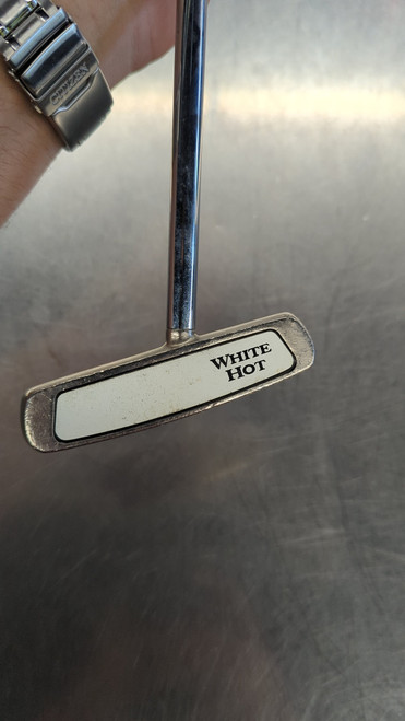 Vist Large View of Product Image Which is Used Odyssey WHITE HOT 5 CENTER SHAFTED Mens Putter RH