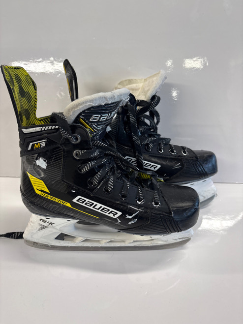 Vist Large View of Product Image Which is Used Bauer SUPREME M3 Intermediate Hockey Skate Intermediate 4.5