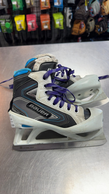 Vist Large View of Product Image Which is Used Bauer REACTOR 5000 Junior Goalie Skate Junior 01