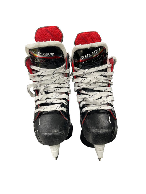 Vist Large View of Product Image Which is Used Bauer VAPOR FLY 30 Junior Hockey Skate Junior 04.5