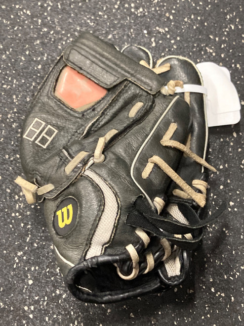 Vist Large View of Product Image Which is Used Wilson A0425ZS105 BB/SB Glove RH Throw Black 10 1/2"
