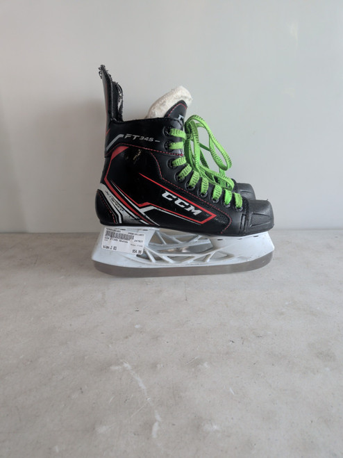 Vist Large View of Product Image Which is Used CCM FT345 Junior Hockey Skate Junior 03