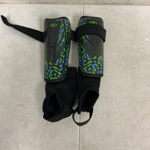 Vist Large View of Product Image Which is Used Soccer Shin Guards Youth Black XS