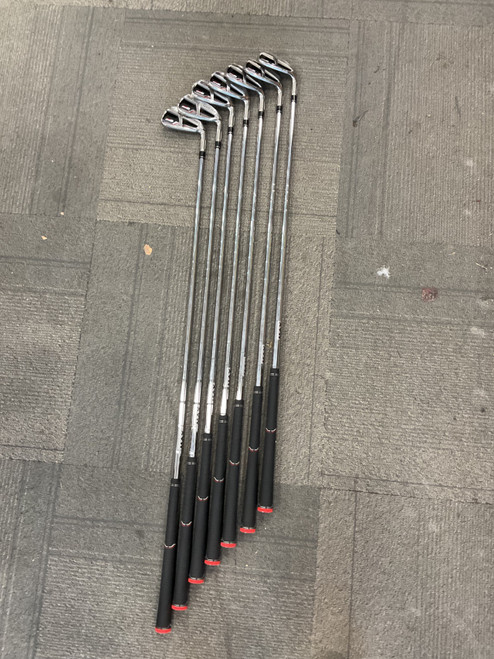 Vist Large View of Product Image Which is Used Taylormade M6 IRONS 4-PW Mens Iron Set RH 4I-PW