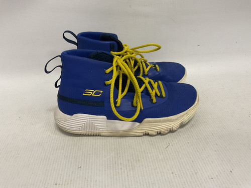 Vist Large View of Product Image Which is Used Under Armour Basketball Shoes Y Royal Blue Junior 02