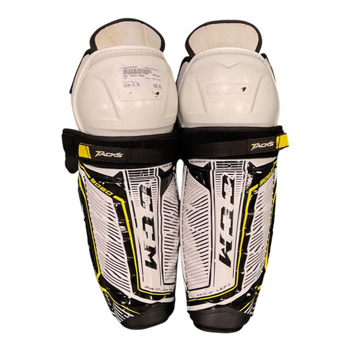 Vist Large View of Product Image Which is Used CCM TACKS 9060 Senior Shin Guards White 13"