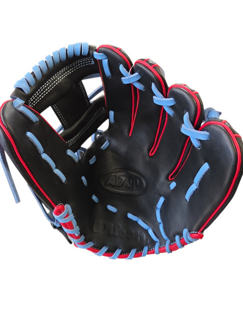 Vist Large View of Product Image Which is Used Wilson A700 BB/SB Glove RH Throw None 11 1/2"