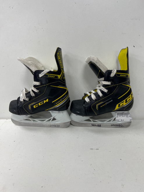 Vist Large View of Product Image Which is Used CCM TACKS 9350 Youth Hockey Skate Youth 09.0