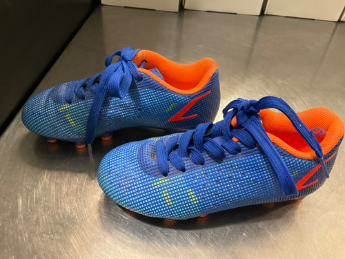 Vist Large View of Product Image Which is Used Soccer Cleats Royal Blue Youth 10.0
