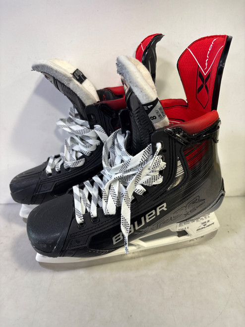 Vist Large View of Product Image Which is Used Bauer VAP X5 PRO Senior Hockey Skate Senior 8