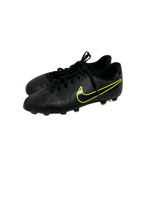 Vist Large View of Product Image Which is Used Nike Tiempo Jr 5 Soccer Cleats