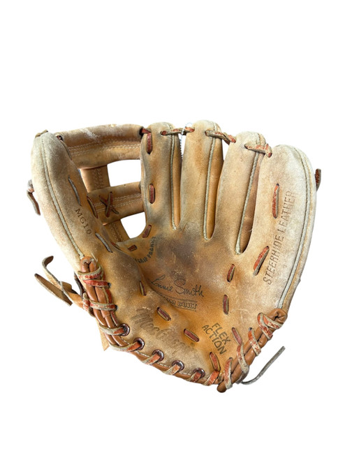 Vist Large View of Product Image Which is Used MacGregor LONNIE SMITH BB/SB Glove RH Throw Brown 10"