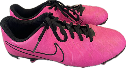 Vist Large View of Product Image Which is Used Nike Soccer Cleats Pink Junior 06