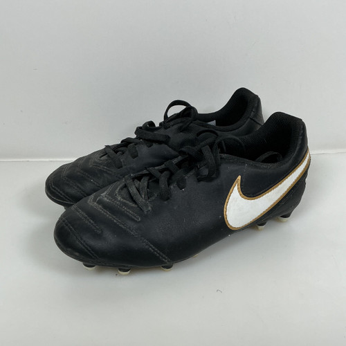 Vist Large View of Product Image Which is Used Nike Tempo Soccer Cleats Sz 1.5